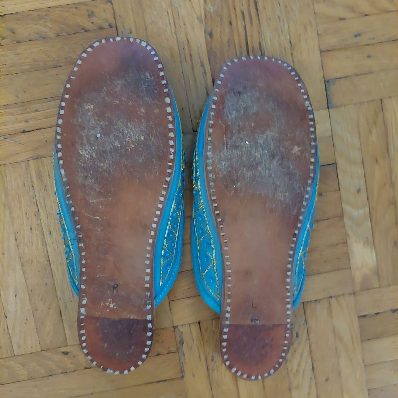 Scarpe da donna: Pantoletten mit Perlen und Pailletten Gr.39 – Usato da Fehraltorf venduto da Dasgrosseblaue 1