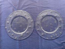 2 Platzteller / Dekoteller mit Sternen aus Glas