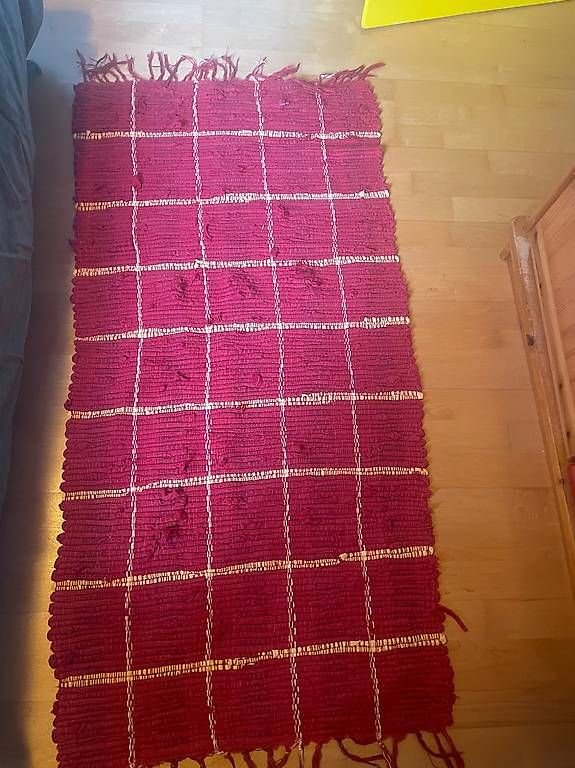 Letti: Bettläufer 150cm X 68 – Usato da Biberist venduto da LASCHINDELEGI
