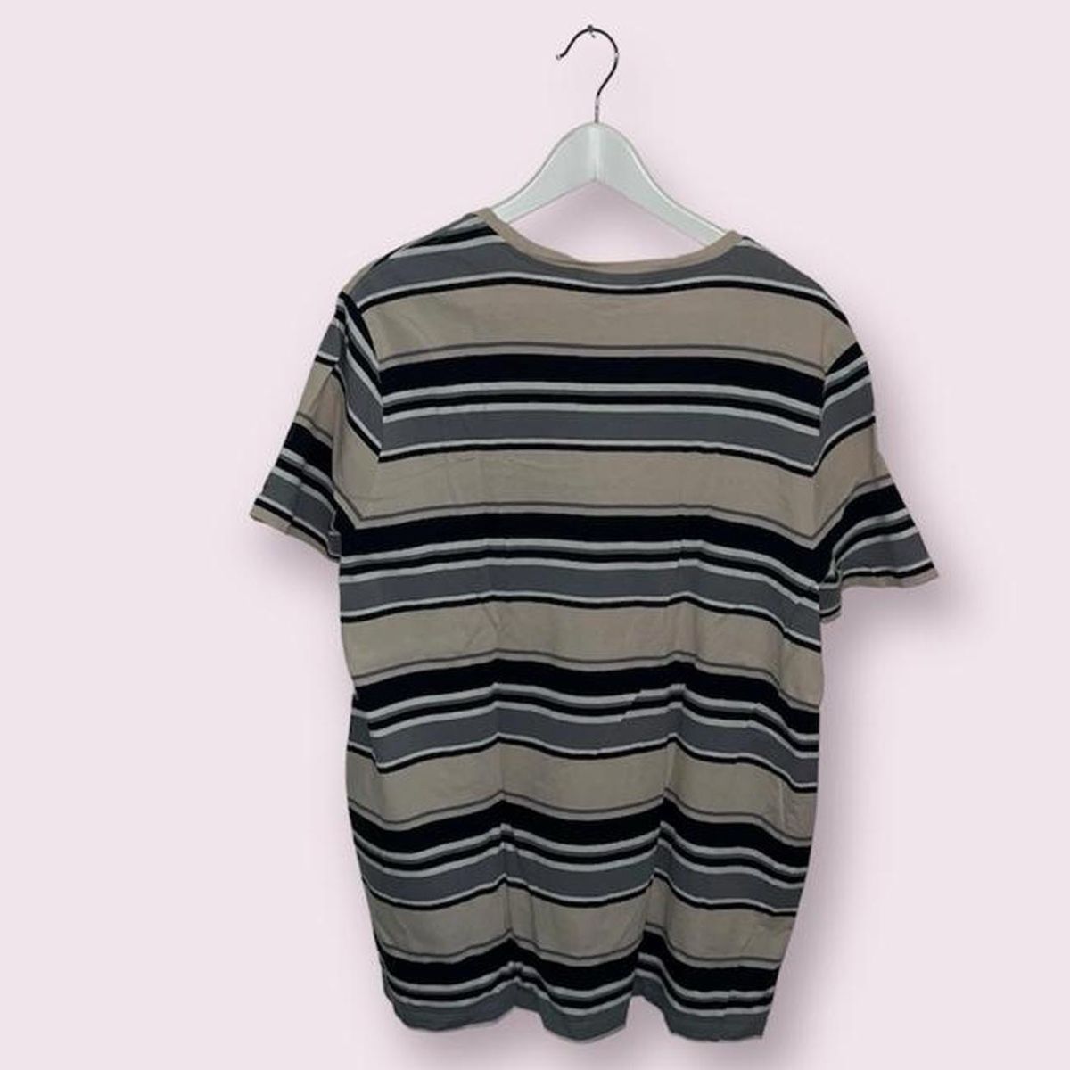 T-shirt: Dobber Striped T-Shirt – Nuovo (secondo la descrizione) da Ermenswil venduto da nils.schreckenbauer 1