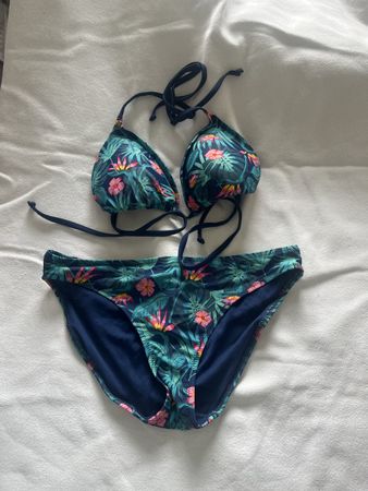 Bikini Hibiskus