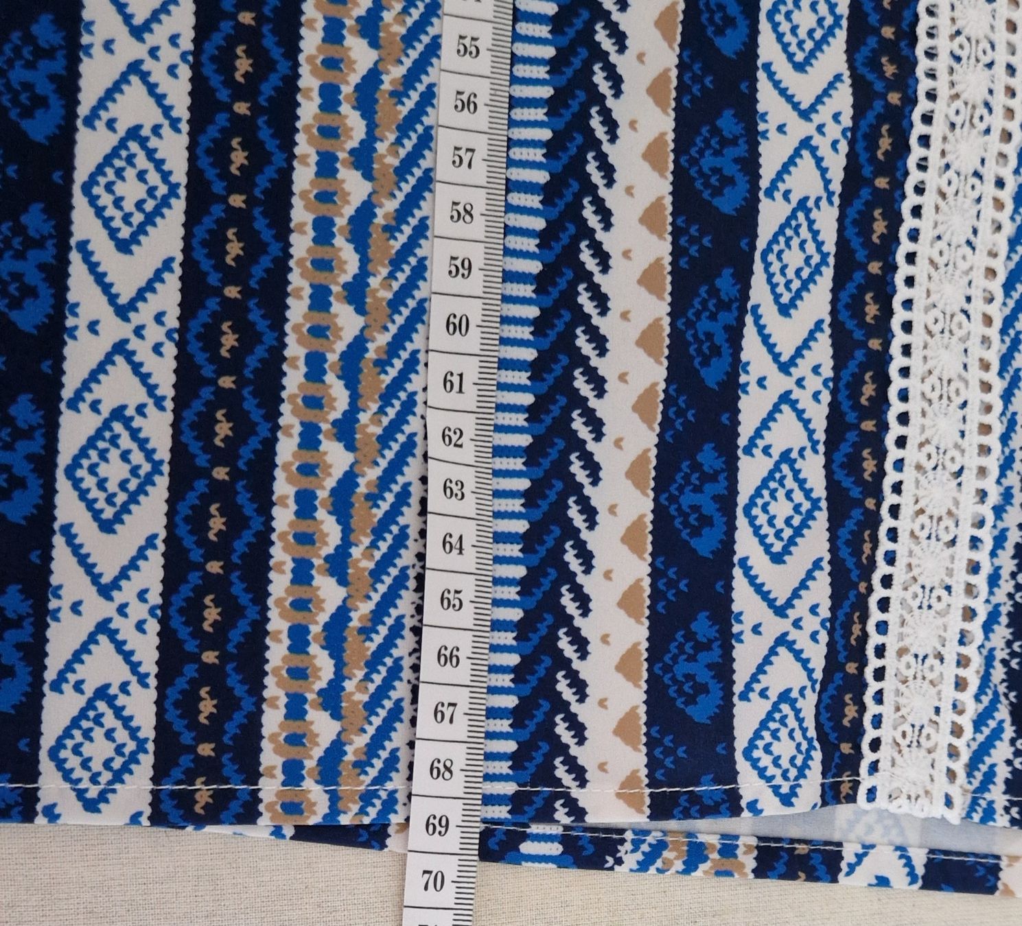 Top: Blouse Neuve – Nuovo (secondo la descrizione) da Couvet venduto da Pioune 1