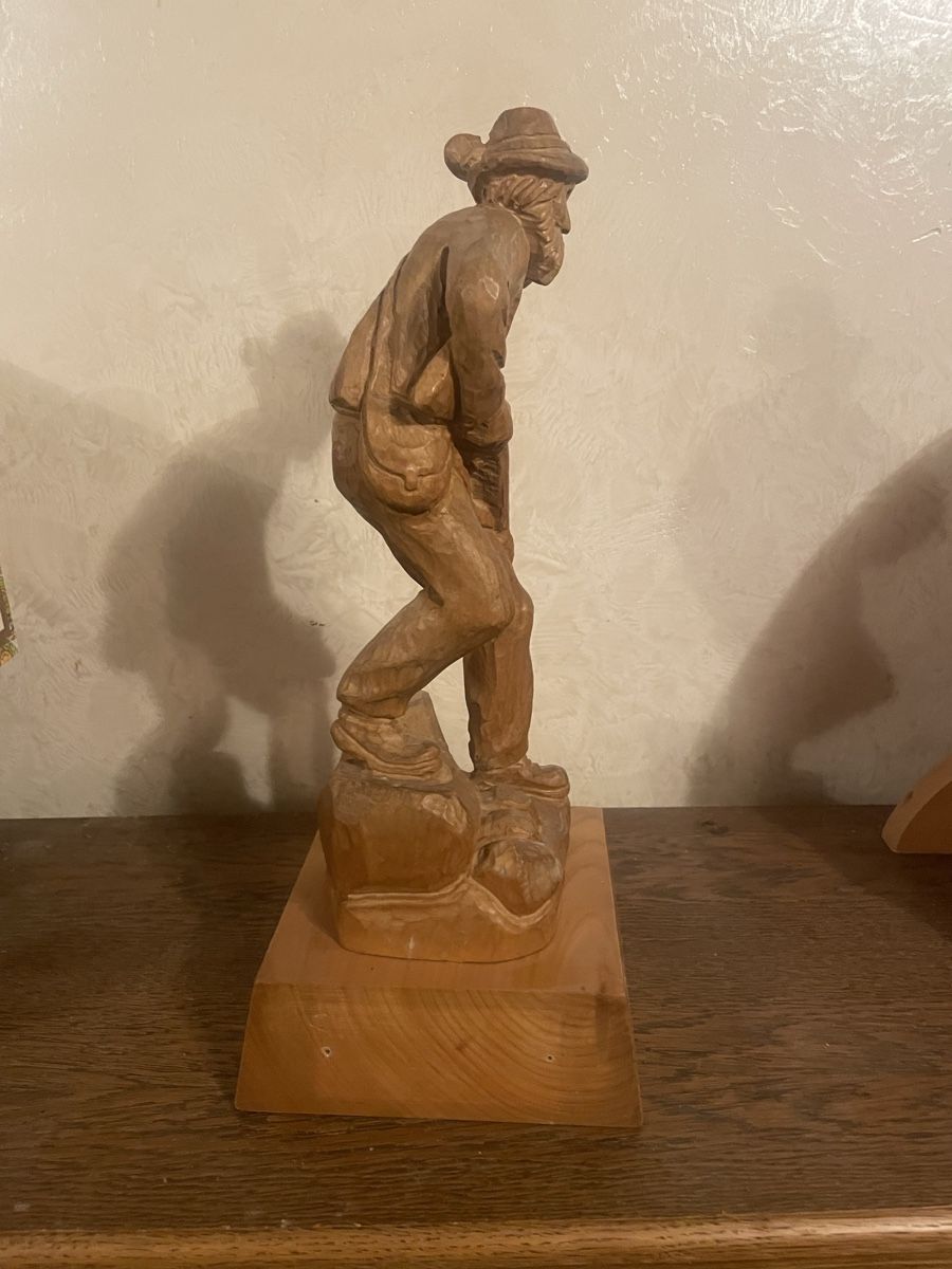 Skulpturen & Statuen: Statuette Chasseur Sculptée en Bois – Gebraucht aus Vallamand von Bricbracbroc82 1