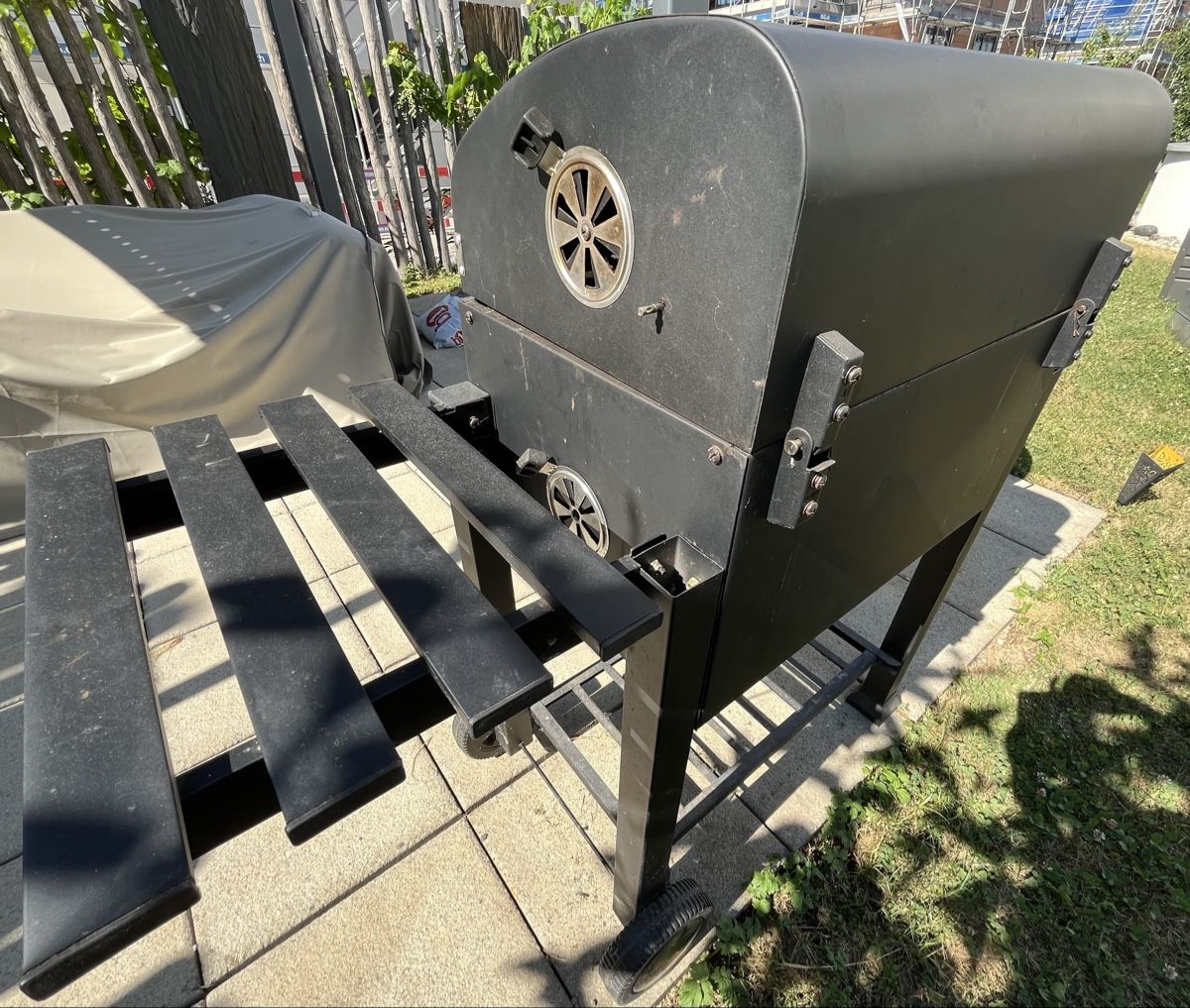 Grills: Holzkohlegrill tectake mit Thermometer und Abdeckung – Gebraucht aus Kaisten von Dashir 7