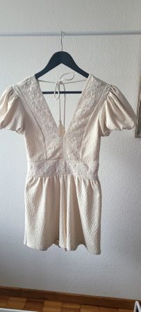 Zara Playsuit, Gr. M, Sommerlich, Romantisch, Top Zustand