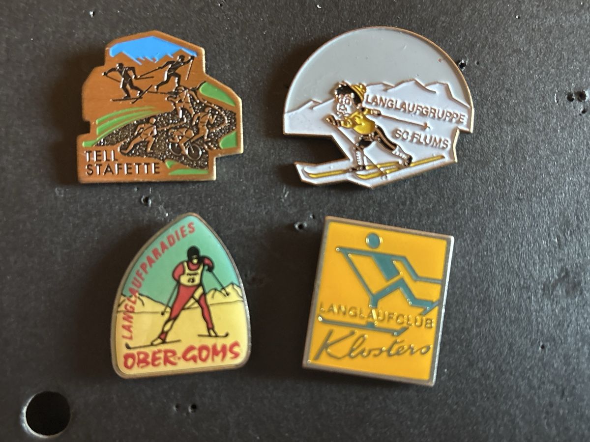 Plaquettes & Badges: Pins Sport Langlauf – D'occasion à Lützelflüh-Goldbach par NicoleL.