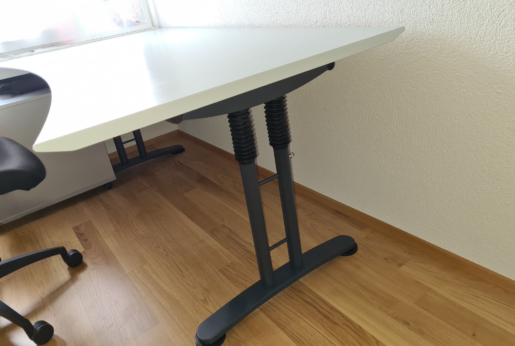 Scrivanie: Schreibtisch / Bürotisch / Pult – Usato da Flaach venduto da san_k8qy 2
