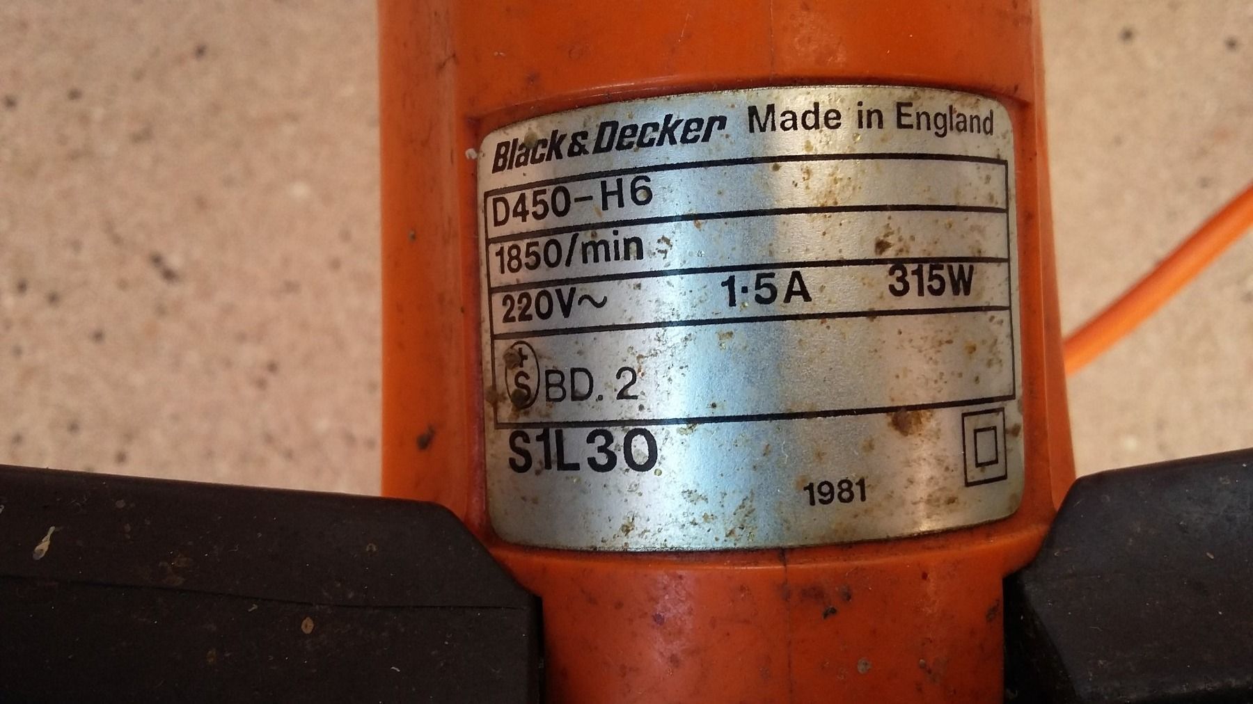 Alle Maschinen: Heckenschere Black & Decker Black+Decker D450H6  220V Leicht – Gebraucht aus Dulliken von mopar030 3