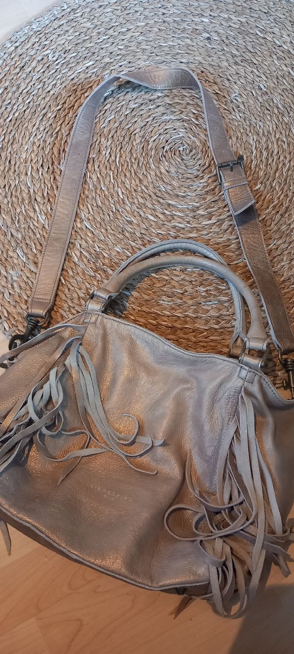 Liebeskind Sacs femmes: Liebeskind Handtasche mit Fransen beigegold – D'occasion à Rebstein par bestforyou 4
