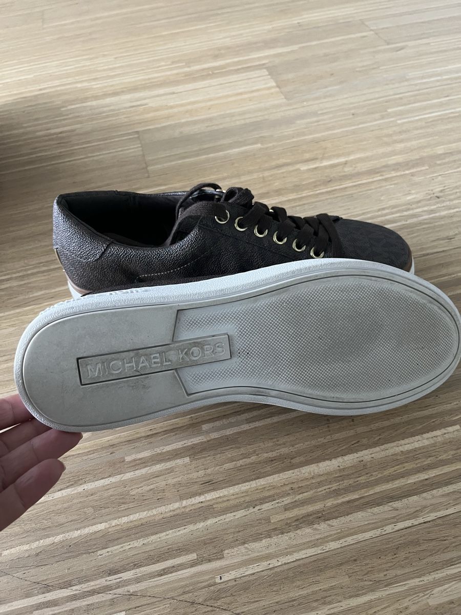 Damenschuhe: Michael Kors Sneakers – Gebraucht aus Bülach von Adilara 1