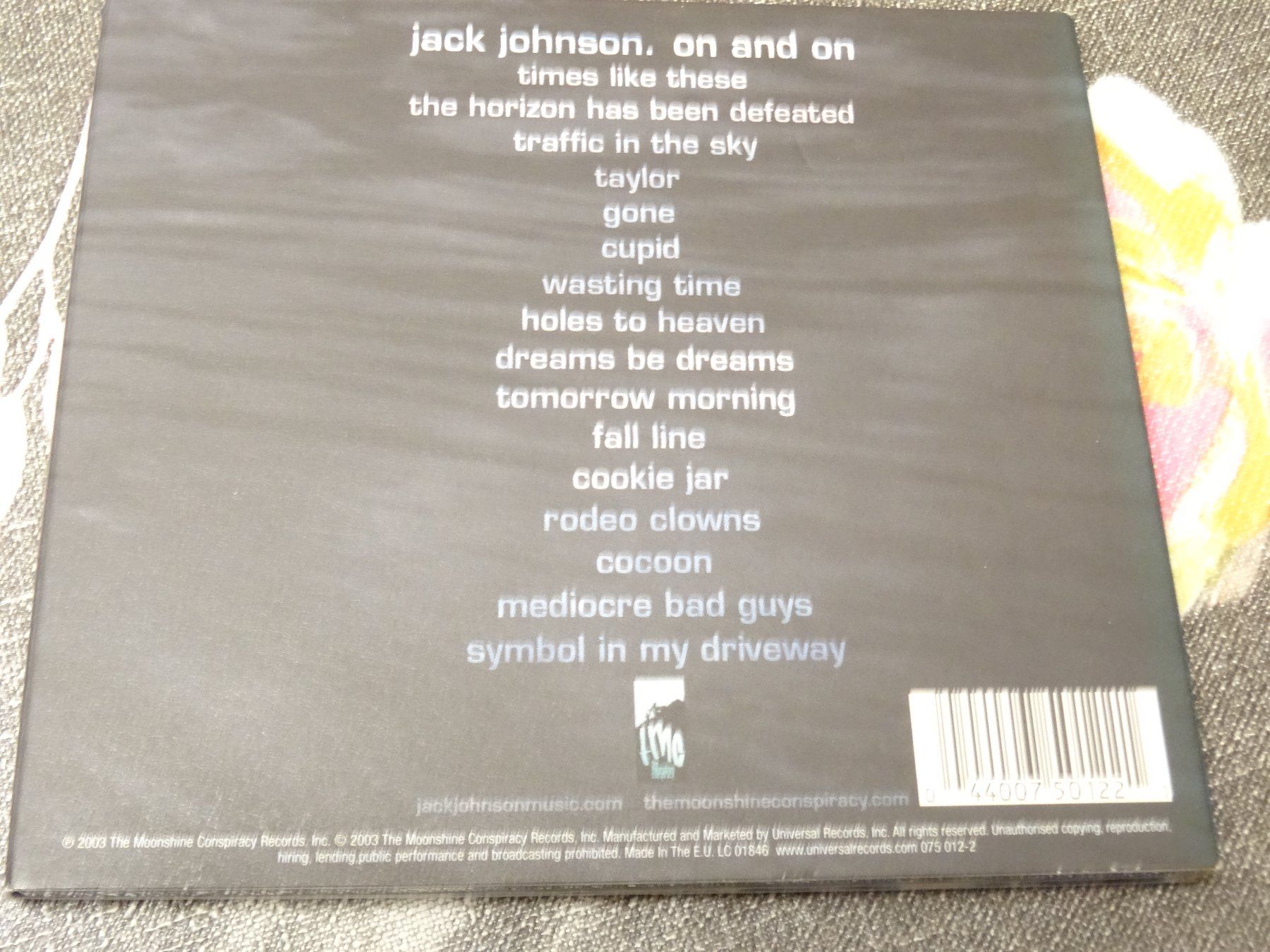 CDs: Jack Johnson - On and on CD – Gebraucht aus Olten von Disc-Ausverkauf 1