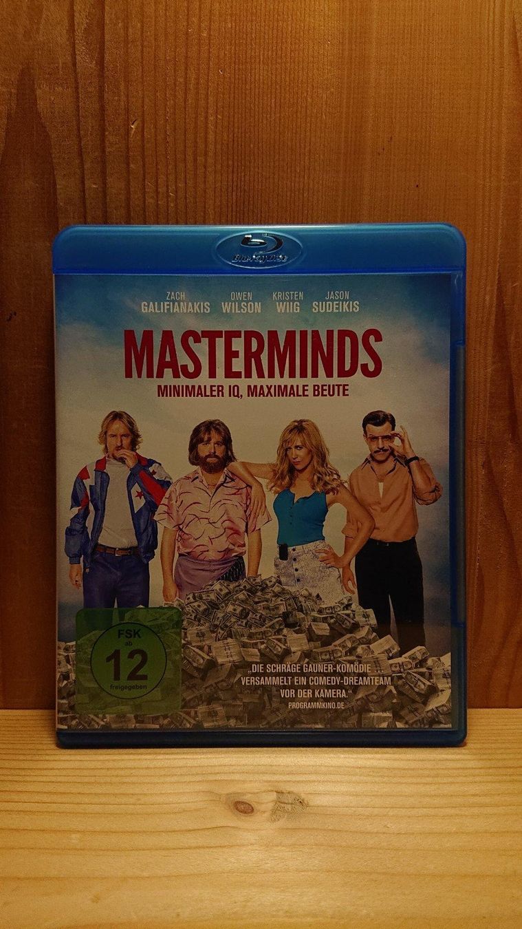 Tutti i DVDs: MASTERMINDS Minimaler IQ, Maximale Beute Blu-Ray – Usato da Wilderswil venduto da Exebub