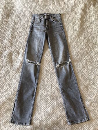 Jeans gris, pattes d’éléphant, taille 38