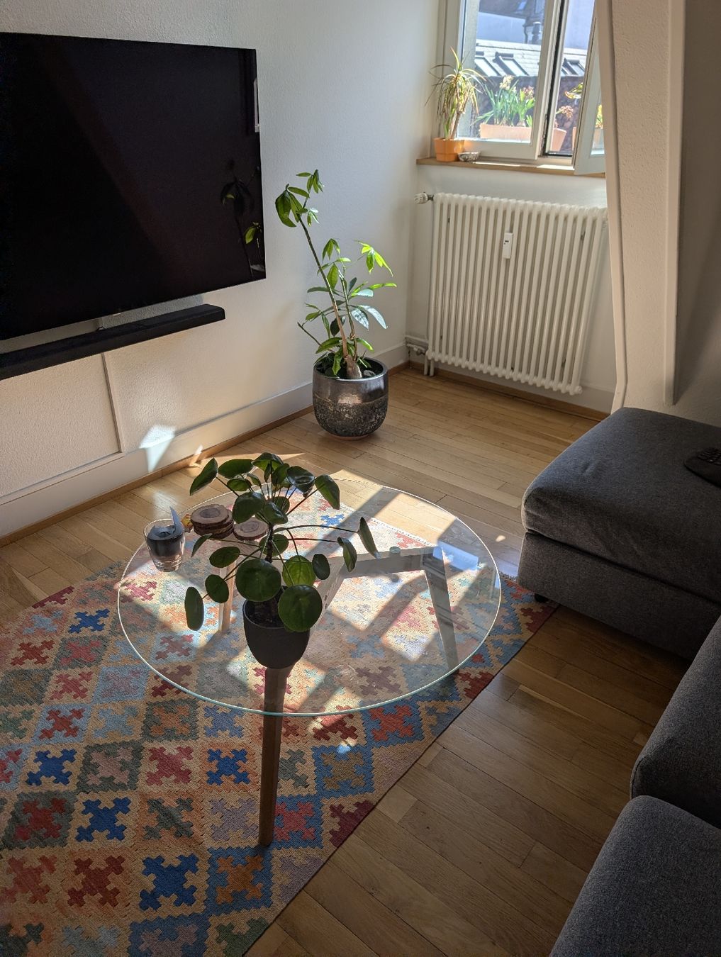 Tavoli: classic glass coffee table – Nuovo (secondo la descrizione) da Basel venduto da onc_g5v7