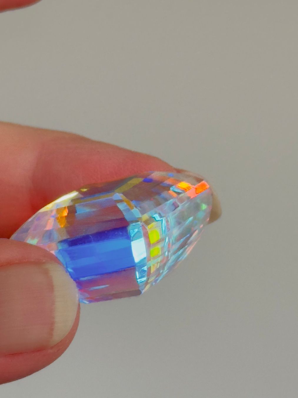 Pietre preziose: 49.10 Ct. Certified Square Cut Mystic – Nuovo e nell'imballaggio originale da Genève venduto da AWWA 5