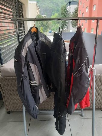 Abbigliamento moto completo  Ottime condizioni
