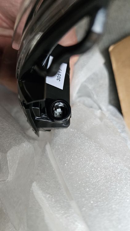 Mercedes-Benz Tutti pezzi di ricambio auto: Indicatore di direzione Mercedes-Benz destro Classe A o CLA – Nuovo e nell'imballaggio originale da Minusio venduto da demi0110 3