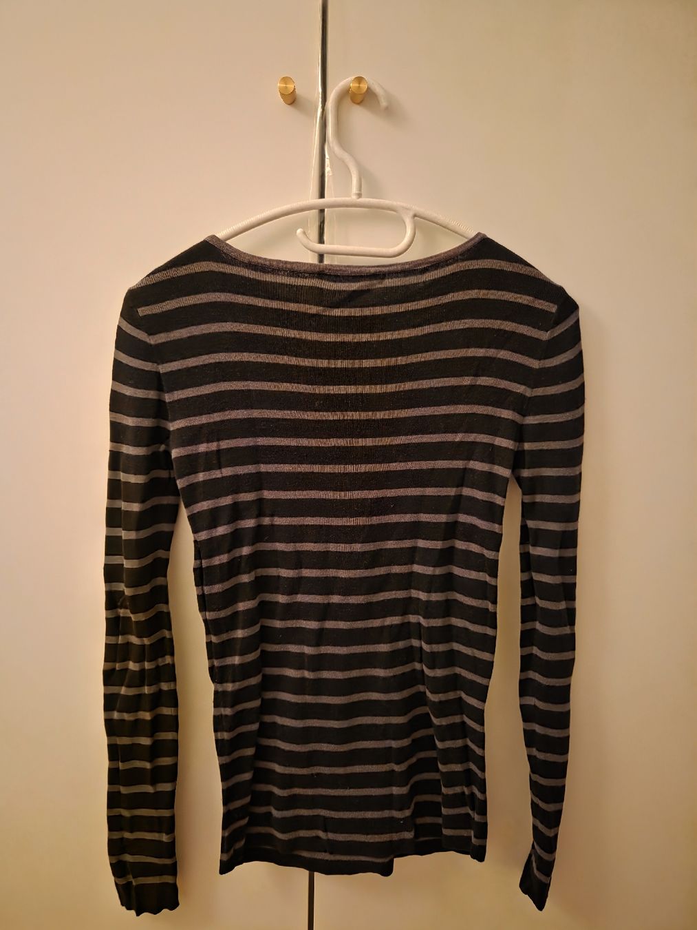 Kookai Maglioni & Felpe: Pull kookai rayé gris et noir – Usato da Lausanne venduto da bor_kwk9 1