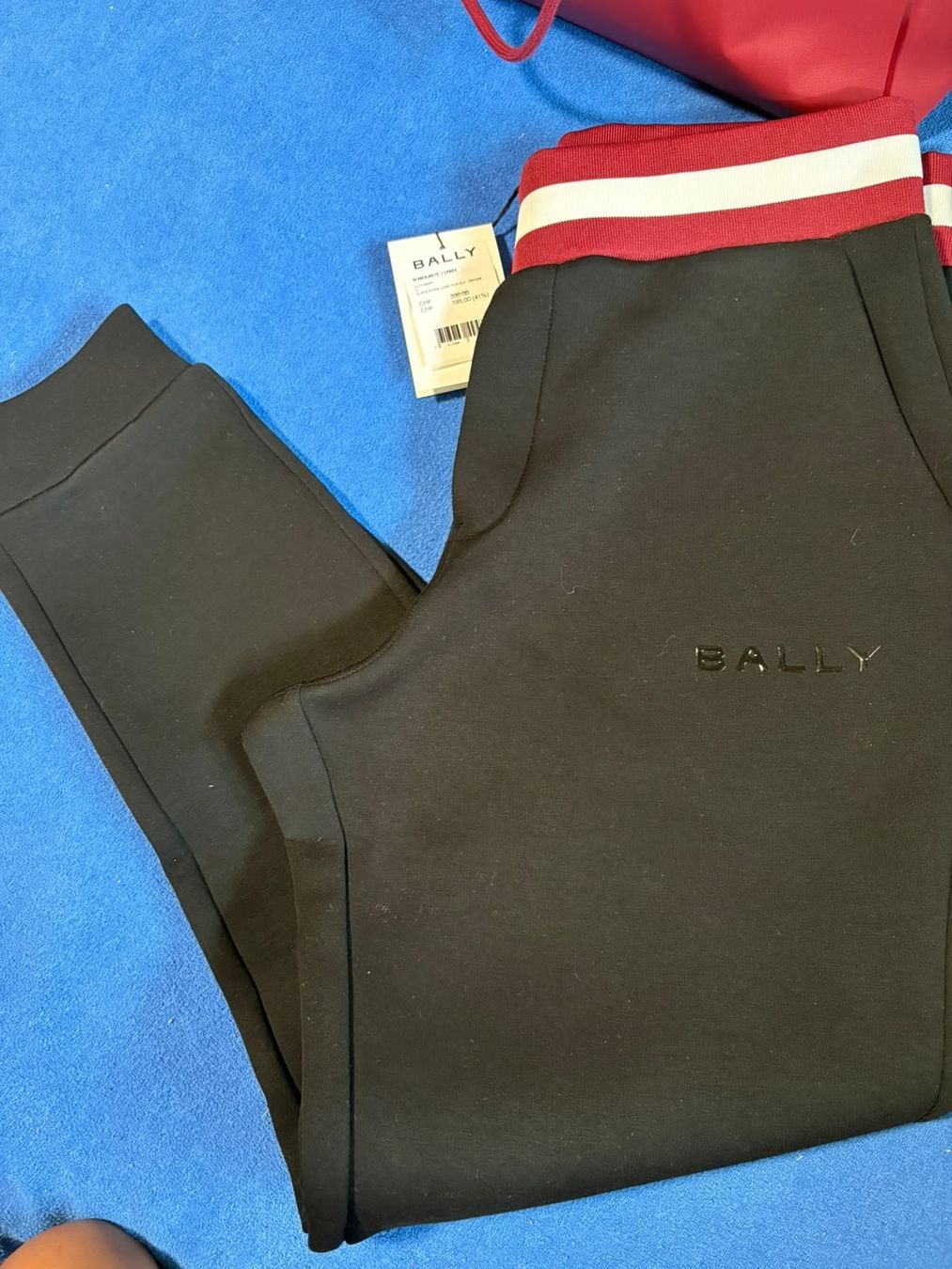 Bally Pantalons: Bally Joggers – Neuf avec emballage d'origine à Lützelflüh-Goldb par kat_g7yh