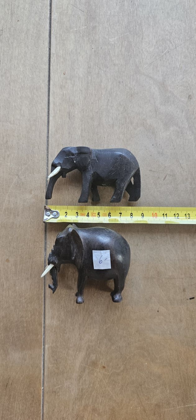 Figuren: 2 Elefanten Figuren Dekoration  – Gebraucht aus Saanen von Steierlein 1