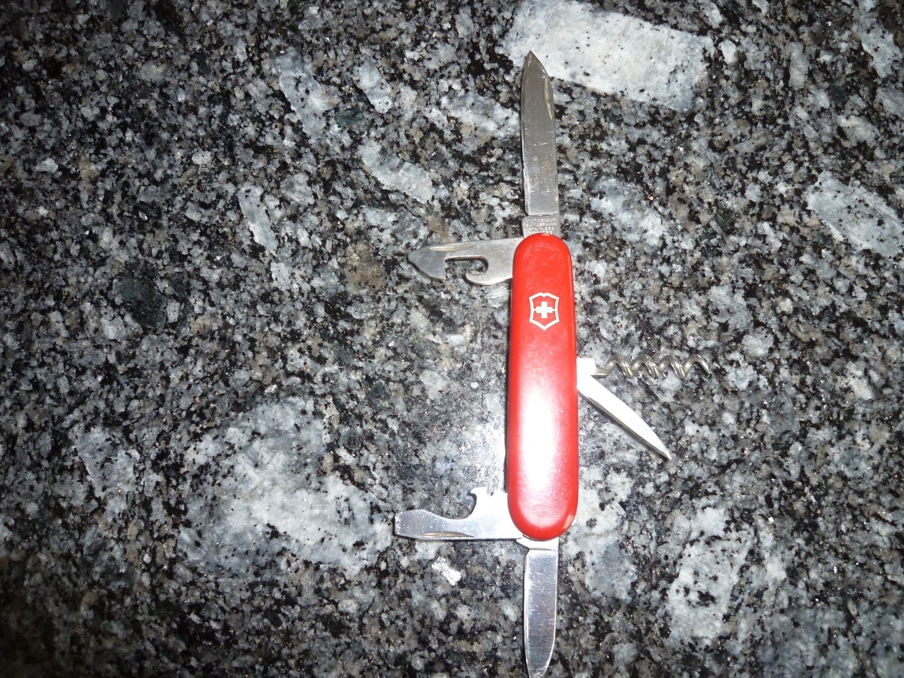 Victorinox Taschenmesser: Sackmesser Schweizer Taschenmesser Officier Suisse – Gebraucht aus Winterthur von Nugi1