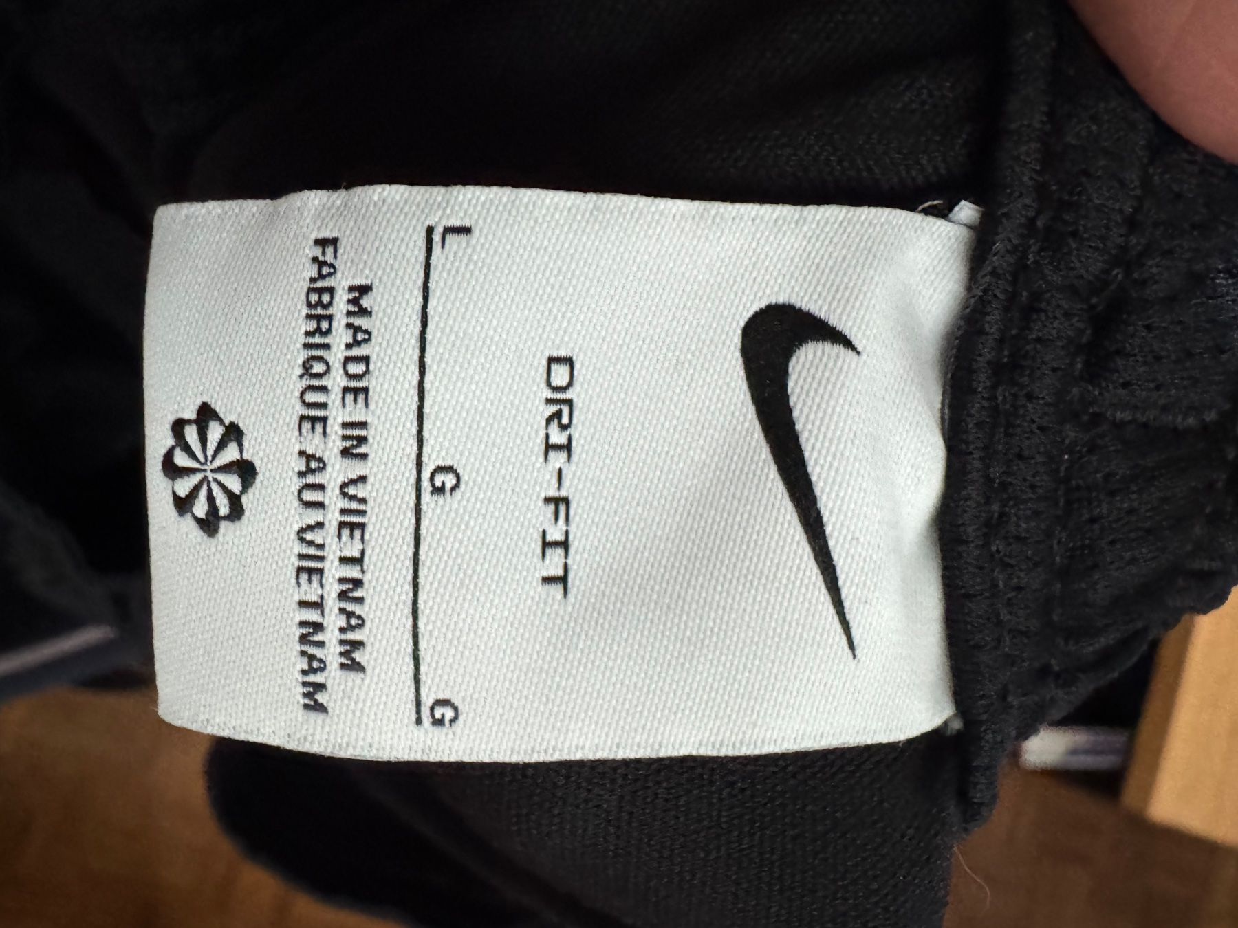 Nike Pantaloni: Nike Hose – Usato da Herzogenbuchsee venduto da zukerka 3