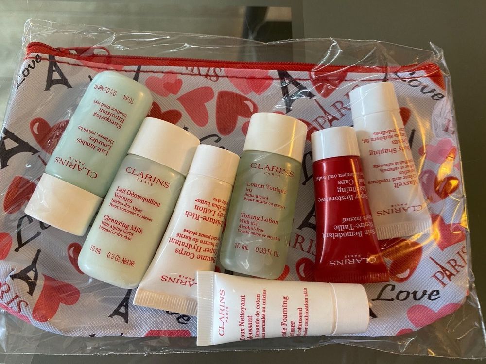 Clarins trousse mini format produit (Neuf avec emballage d'origine) à ...