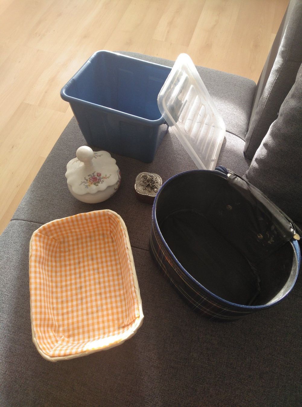 Sonstige Dekorationen & Accessoires: Verschiedene Boxen / Schmuckbox – Gebraucht aus Schöfflisdorf von cri_8gn5
