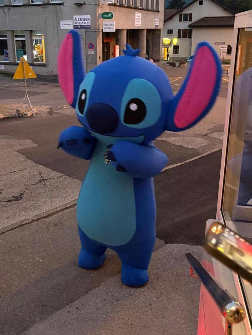 Completi: Location de costume gonflable géant de Stitch, 2,5 m de haut – Usato da pully venduto da gringoloko 4