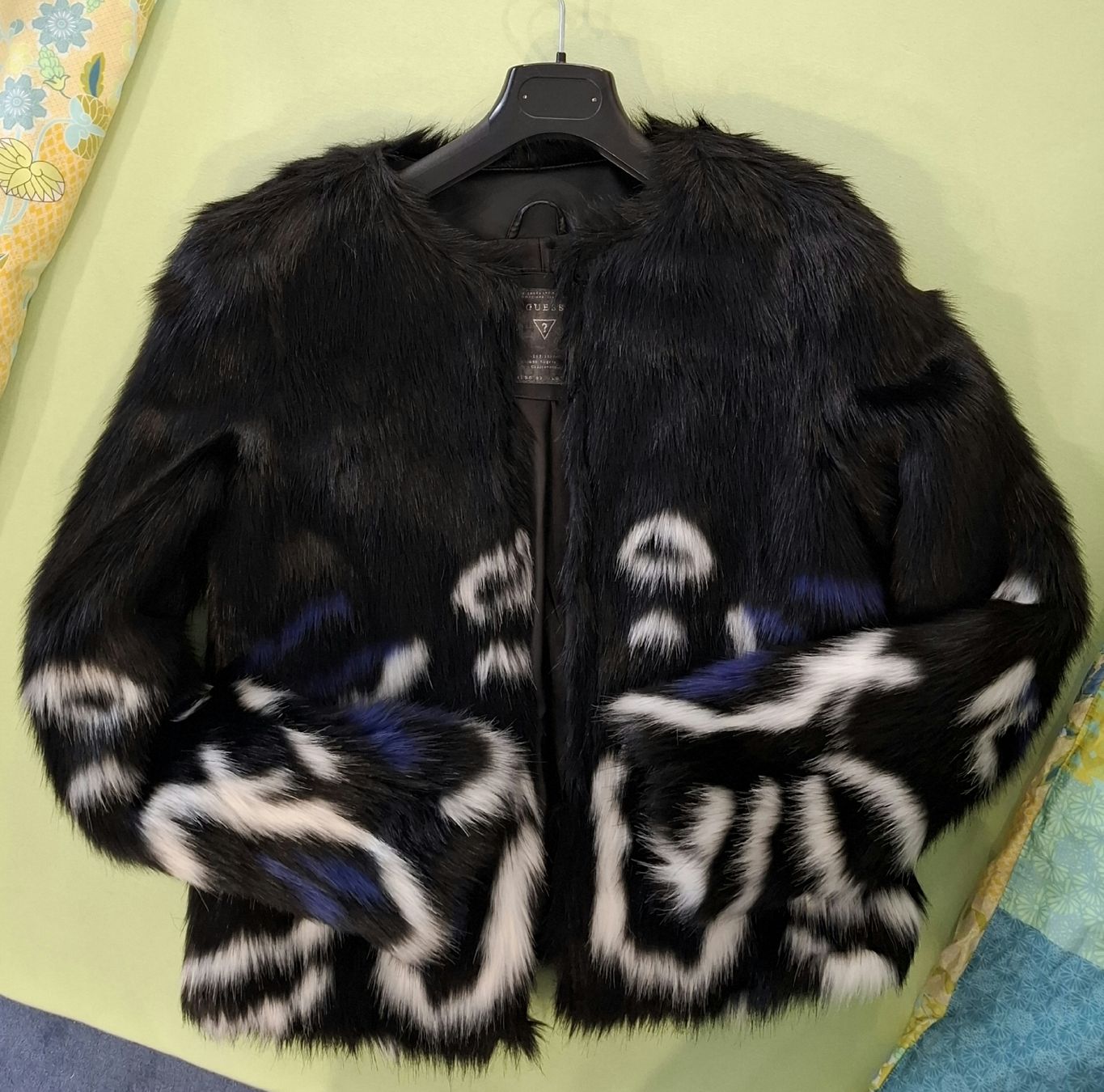 Guess Giacche: Guess Jacke Gr. M – Nuovo (secondo la descrizione) da Balzers venduto da mackfose 4