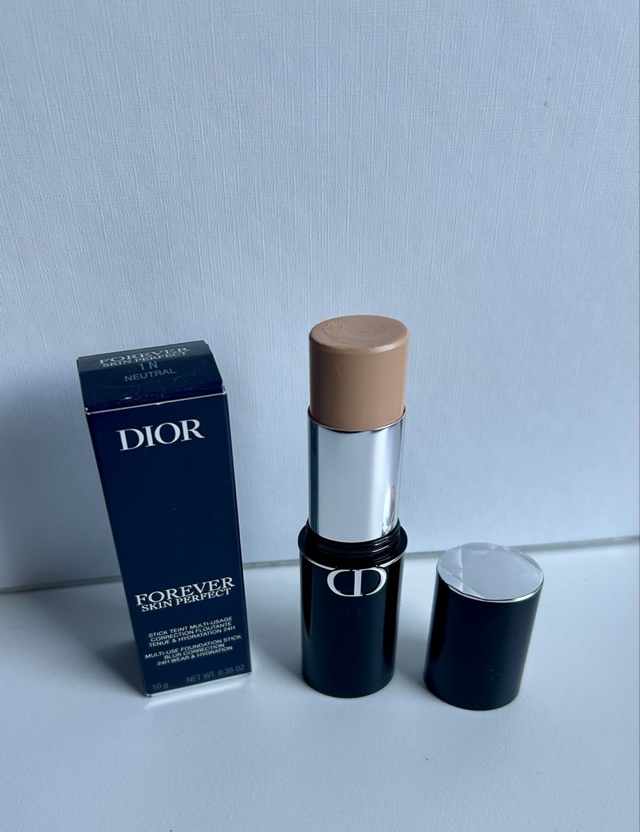 Dior Make-up: Dior Forever Skin Perfect Foundation Stick 1N Neutral – Usato da Rickenbach ZH venduto da nathifa 2