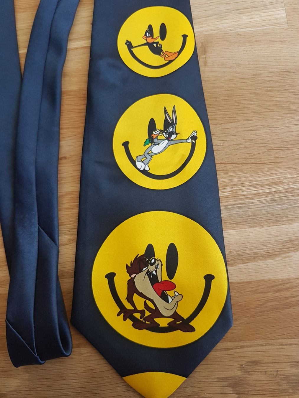 Cravatte: Krawatte LOONEY TUNES – Usato da Moosseedorf venduto da Feinbein 2
