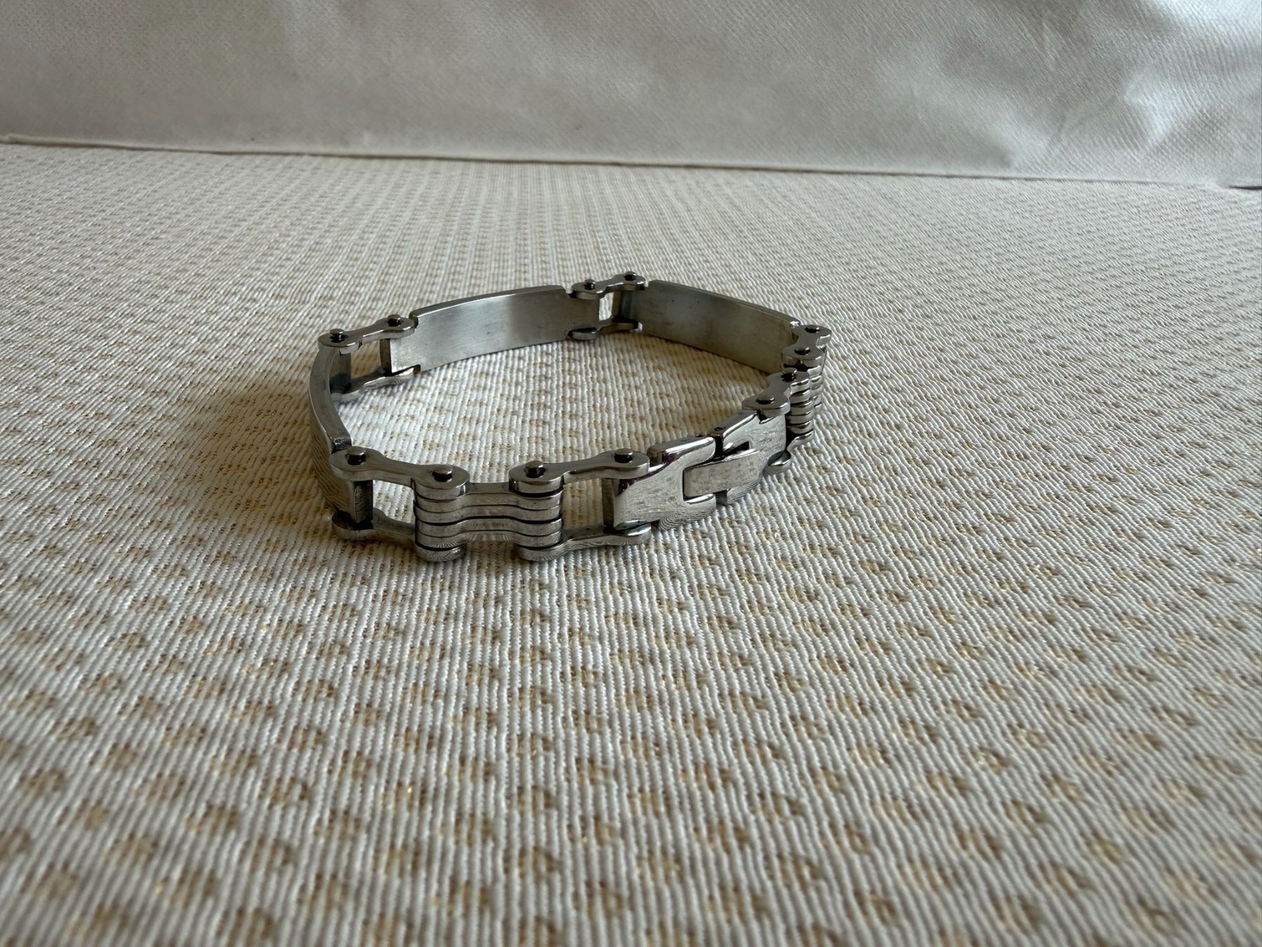 Bracelets: Bracelet en acier – D'occasion à Sion par accroshoes 1