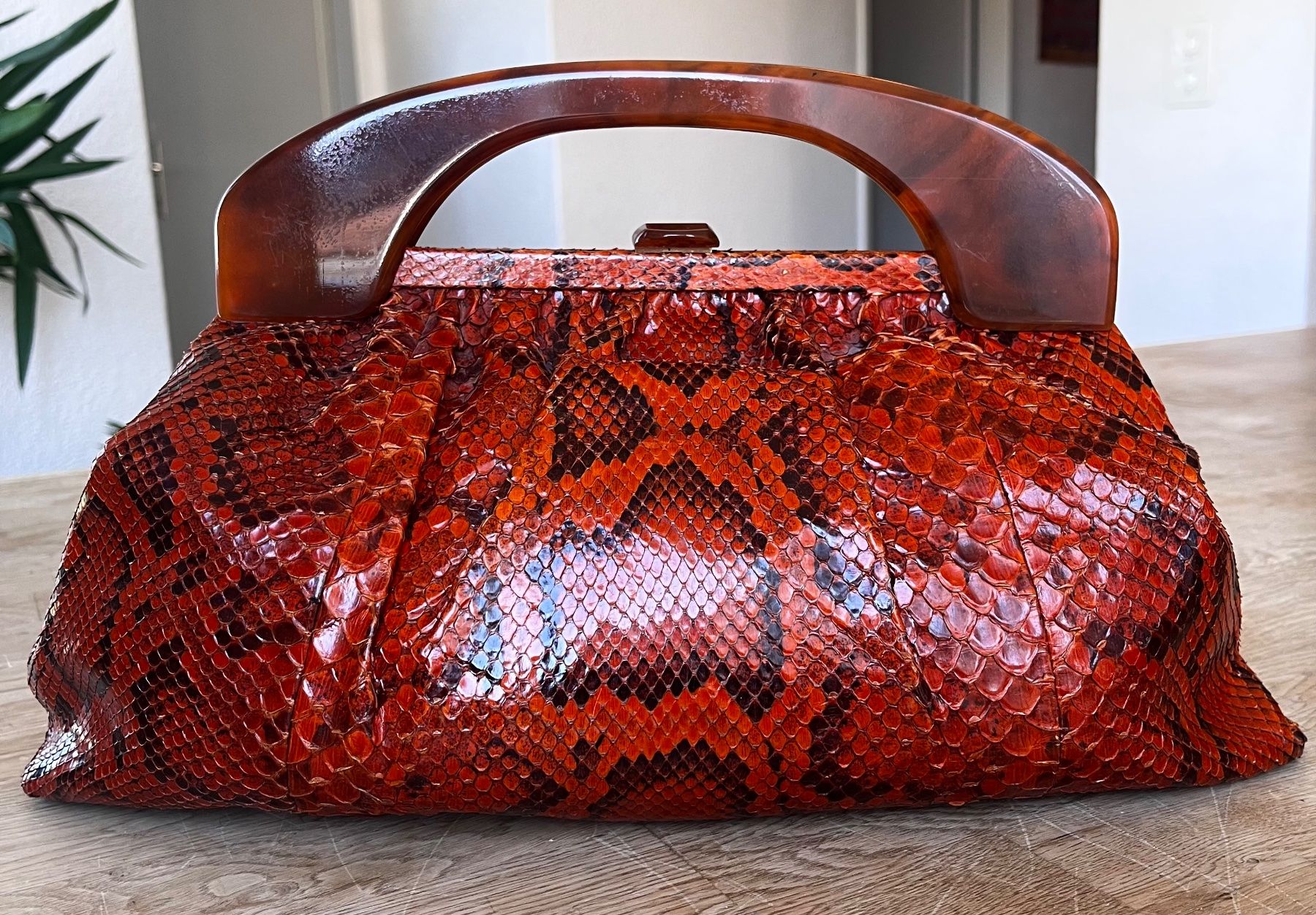 Borse da donna: Handtasche_Pythonmuster_1940 bis 50er_perfekter Zustand – Nuovo (secondo la descrizione) da Zürich venduto da Sammler777 9