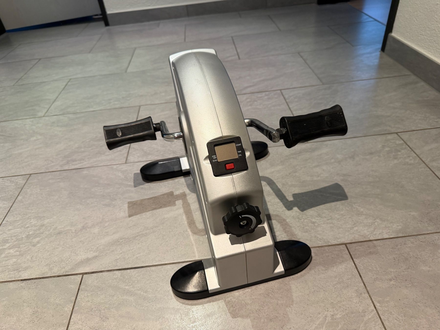 Hometrainer: Mini Heimtrainer 2.0 - aktiv Shop – Usato da Bülach venduto da Loredana13 1