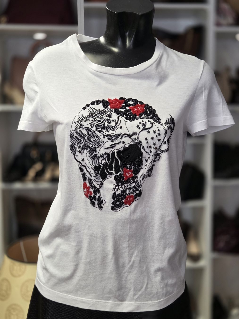 Alexander Mcqueen T-shirts: Alexander McQueen T-Shirt – D'occasion à Zürich par finesse.shop