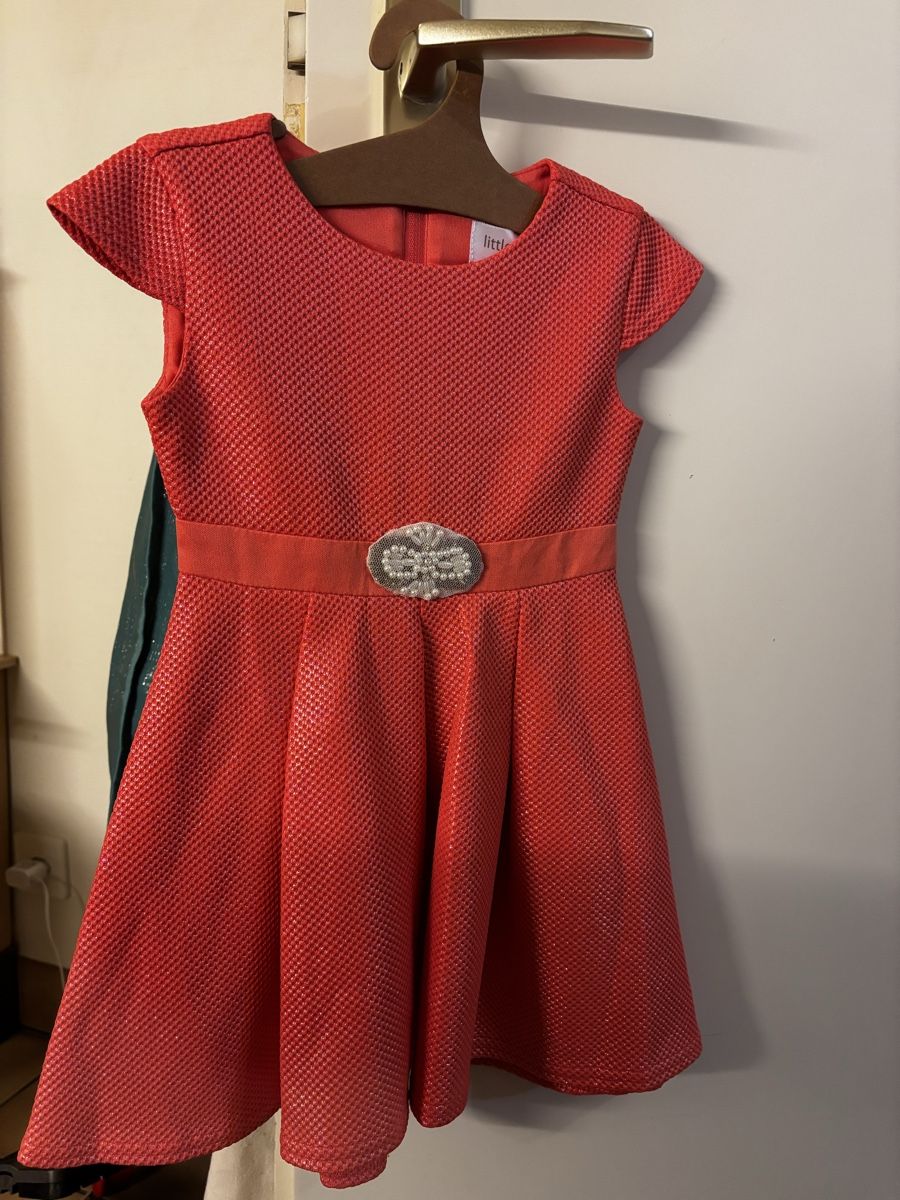 Vestiti & Gonne: NEW robe 2 ans – Nuovo e nell'imballaggio originale da Montreux venduto da nai_5w9m