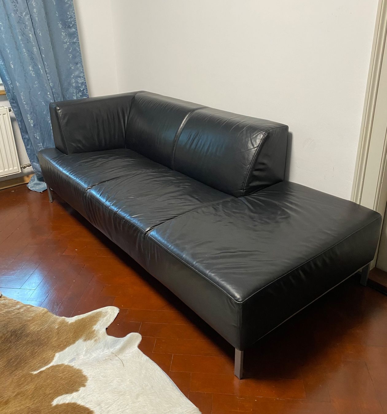 Interio Sofas: Interior Sofa aus Leder – Gebraucht aus Roches BE von Anamun