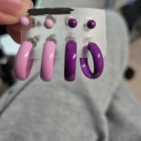Ohrringe Set – 4 Paar Creolen & Steckohrringe in Lila / Pink