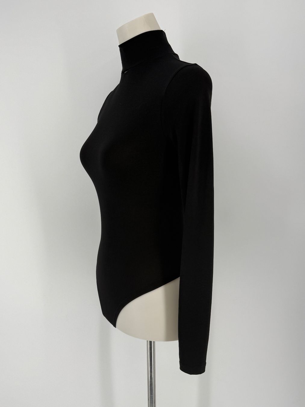 Top: Body Gr. S von Amisu – Usato da Auenstein venduto da moin. 2