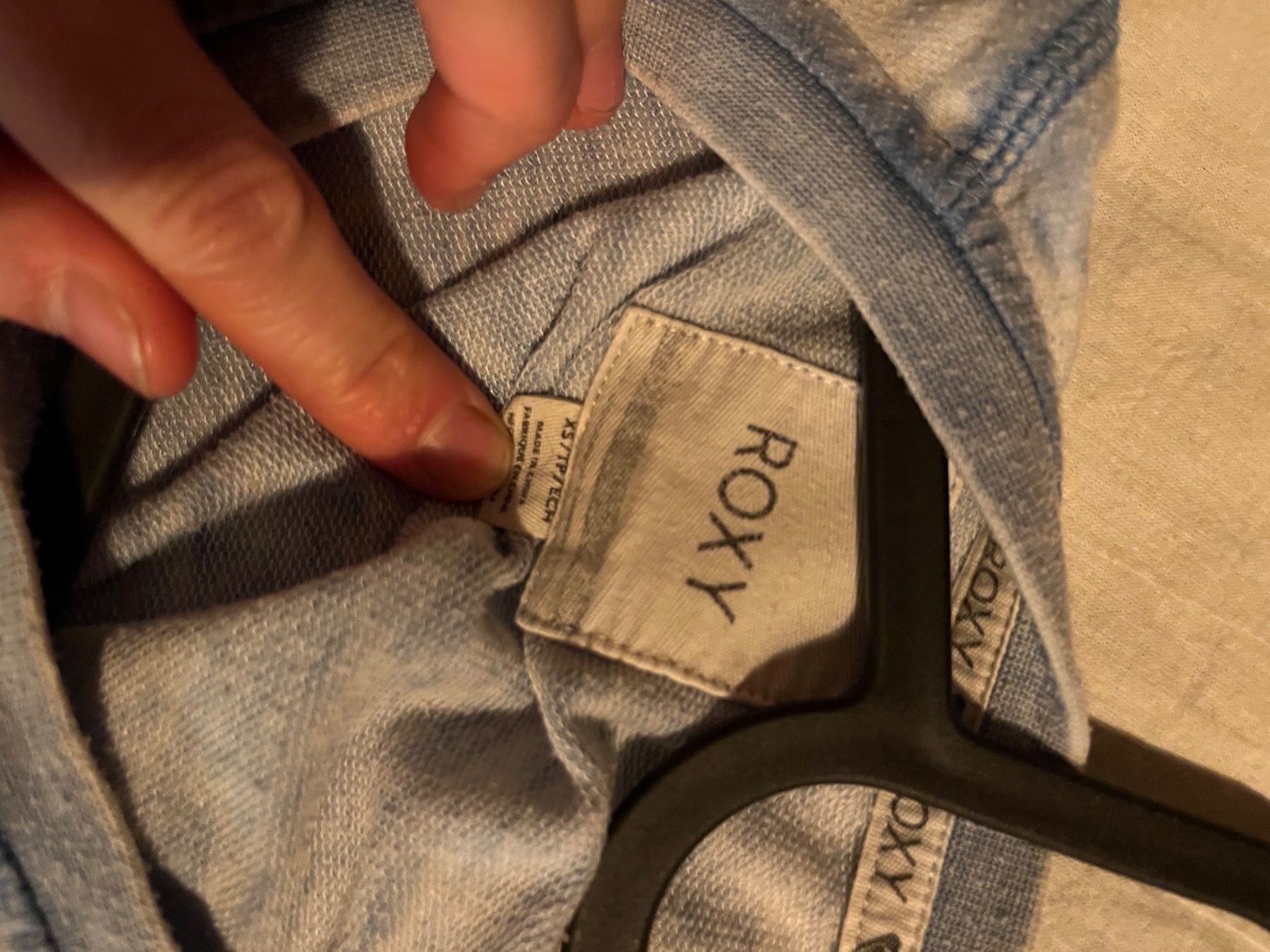 Roxy Pullover & Sweatshirts: Roxy Pullover Gr. XS – Gebraucht aus Zweisimmen von Andrea.Rufener 2