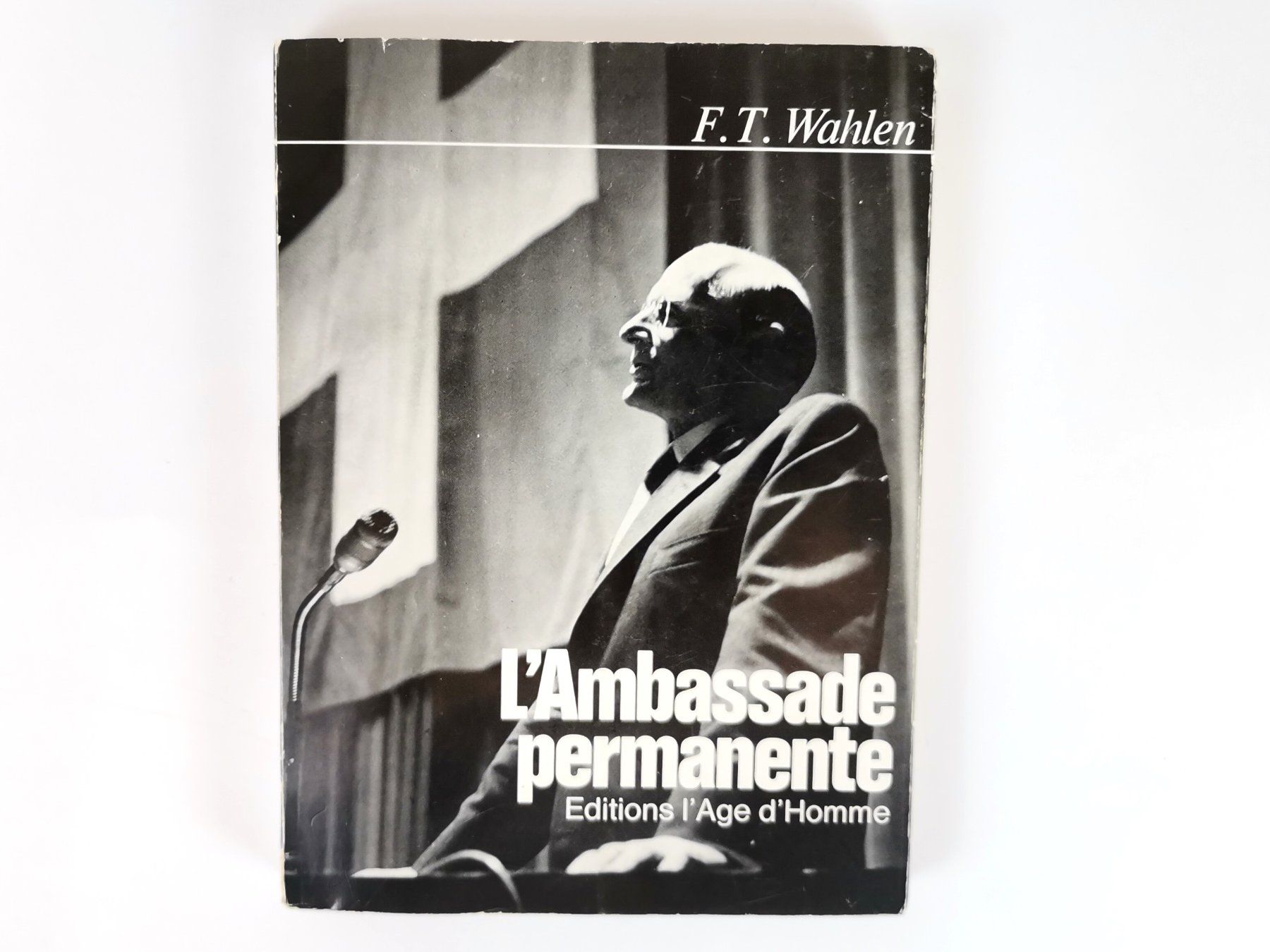 Libri: BUCH L`Ambassade permanente – Usato da Schaffhausen venduto da Restwert_SH