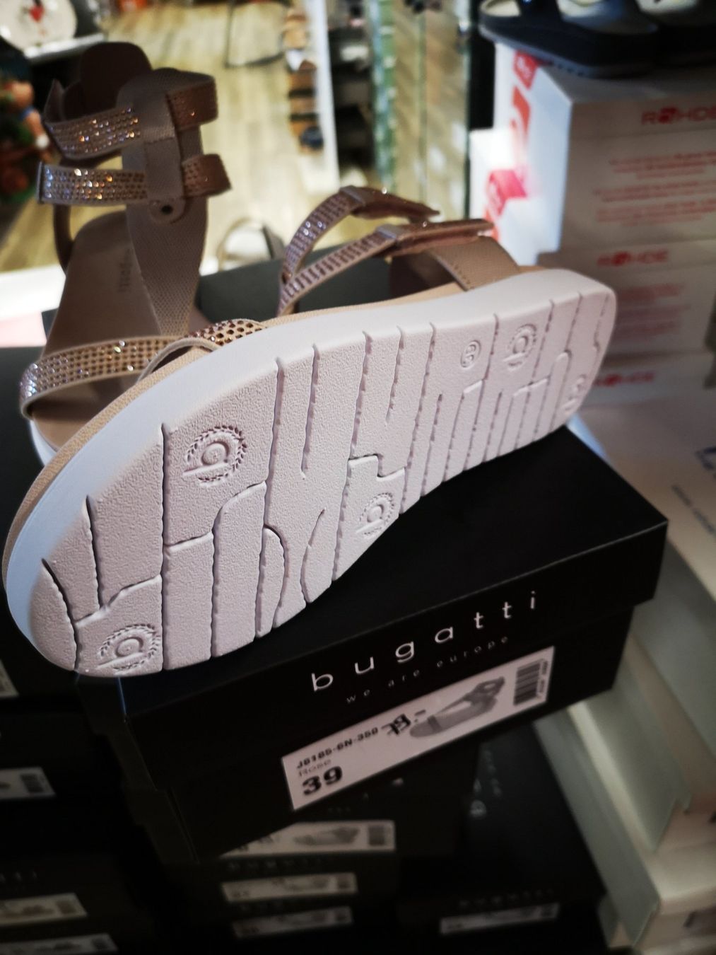 Chaussures femmes: Bugatti – Neuf avec emballage d'origine à Möhlin par Highwaytom 2