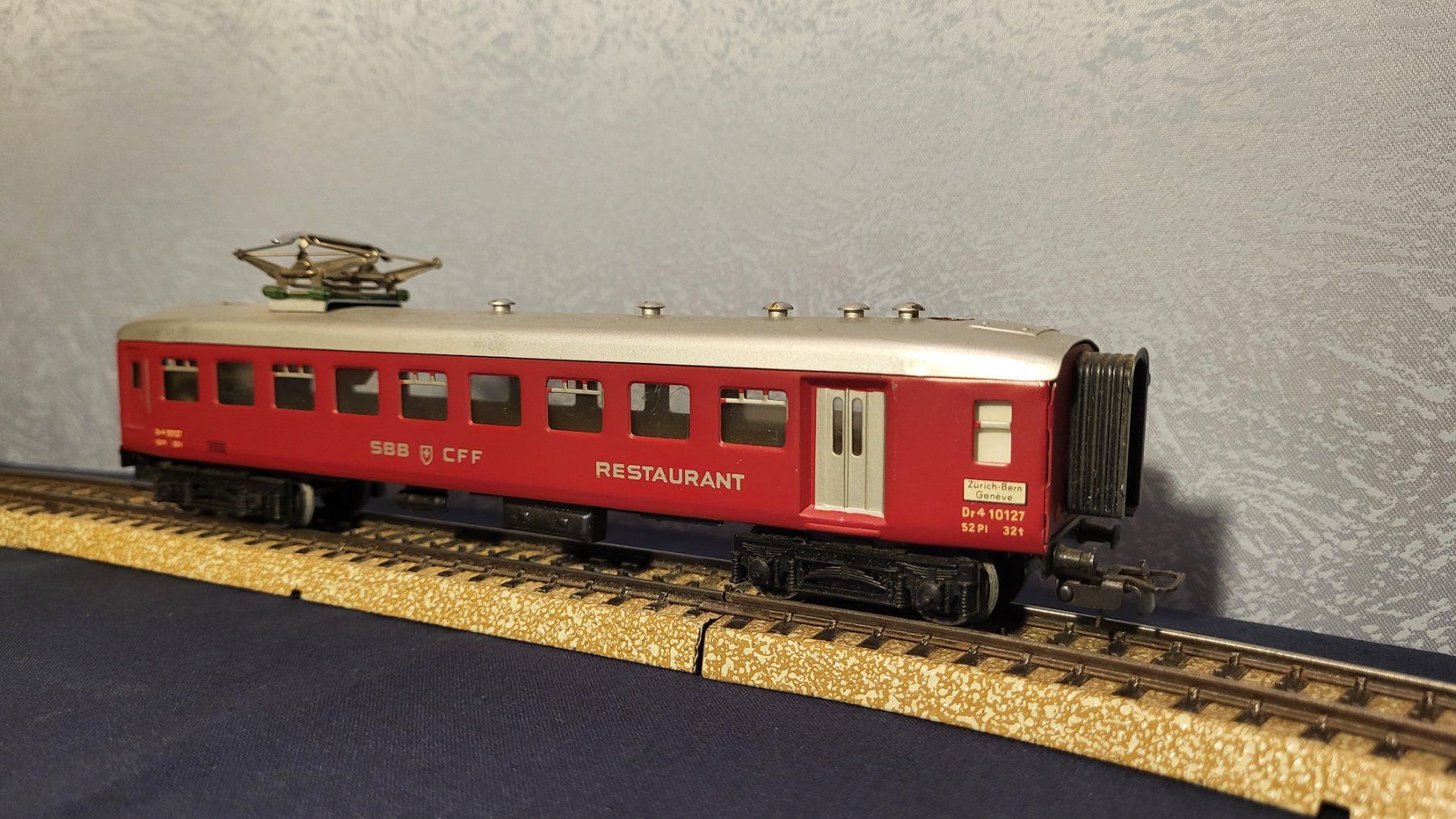 Märklin Modelleisenbahnen: Märklin Speisewagen der SBB, 4035 – Gebraucht aus Uster von gurust 1