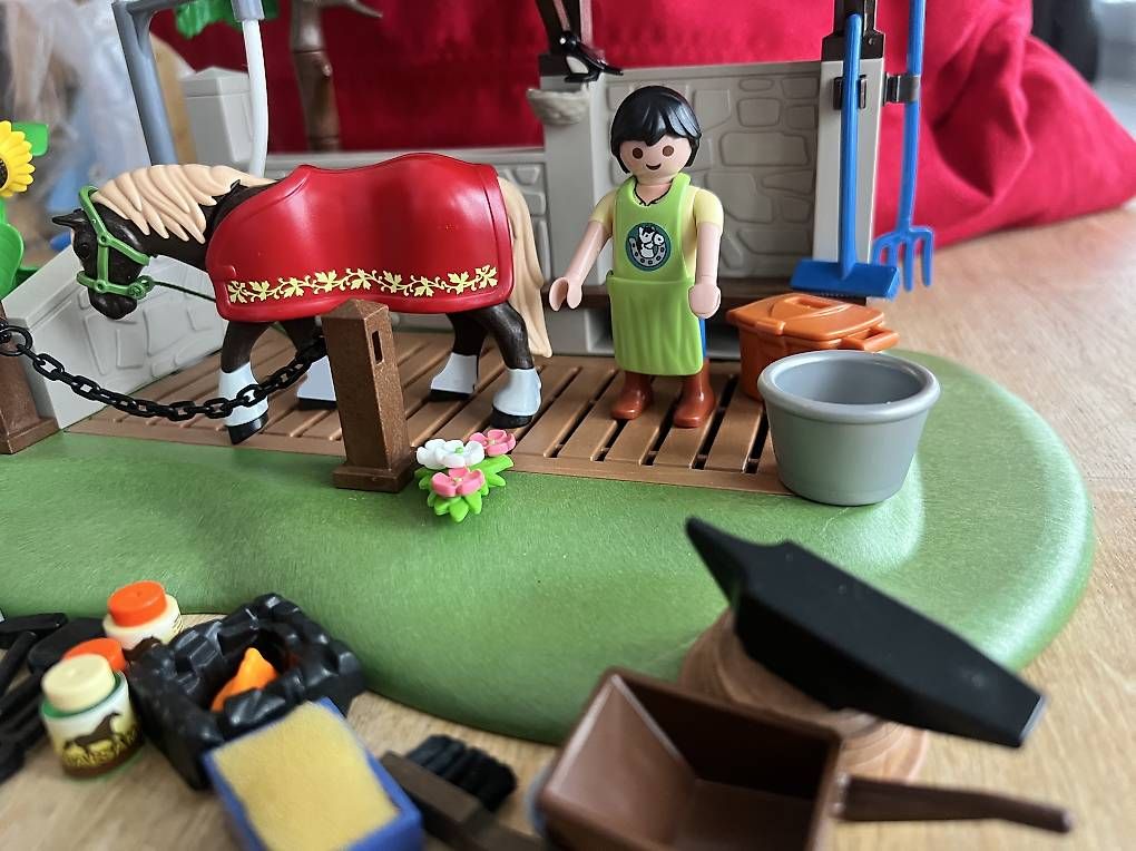 Playmobil Giocattoli: Playmobil Pferde Pflegestation – Usato da Meilen venduto da wehrluzern