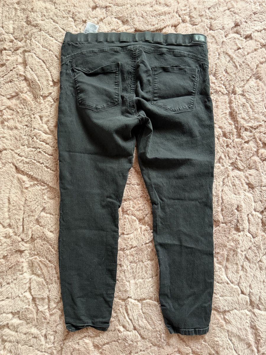 Pantaloni: Clockhouse Jegging, Gr. 50, Dunkelgrau – Usato da Mosnang venduto da Dojajolele 1
