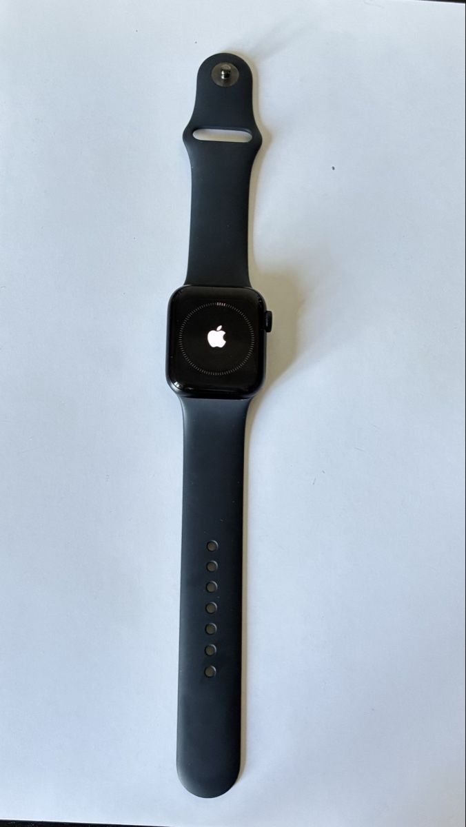 Apple Smartwatch: Apple Watch SE 2nd Gen 40mm Midnight – Nuovo (secondo la descrizione) da Basel venduto da nic_v6qt