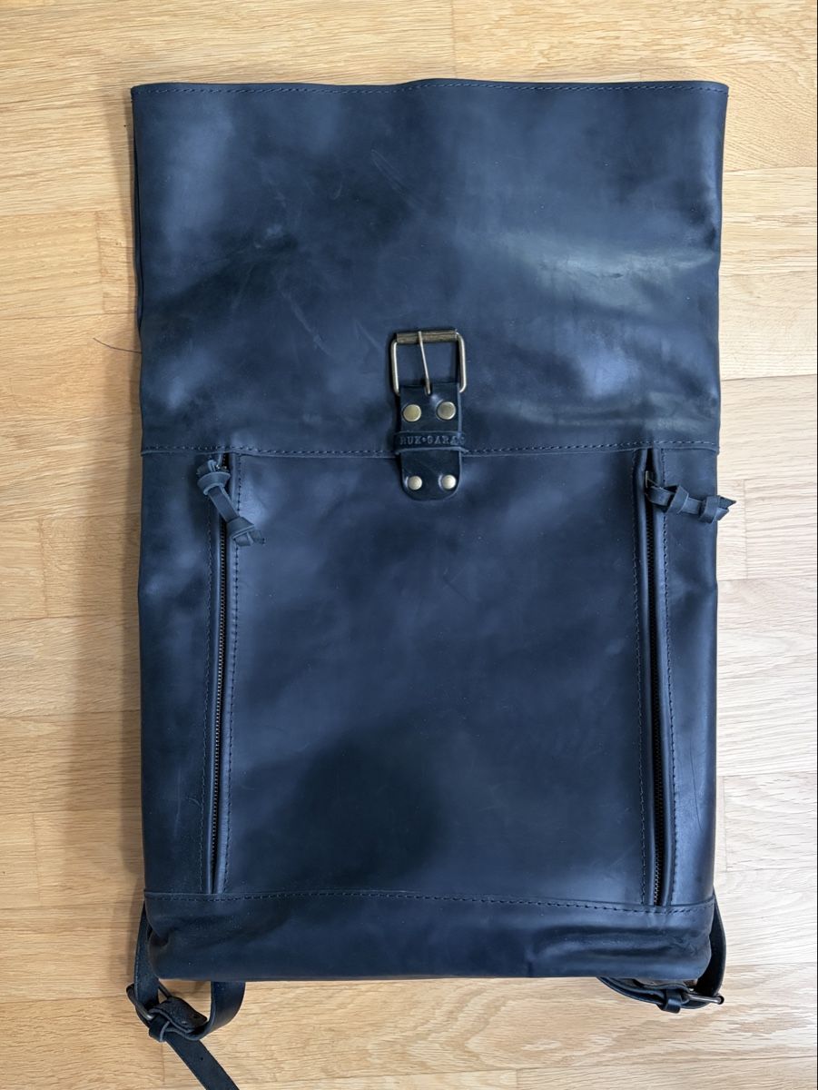 Sacs à dos: Leather roll-top backpack - handcrafted made in Ukraine  – Neuf (Voir description) à Bözberg par Vally_Free 2