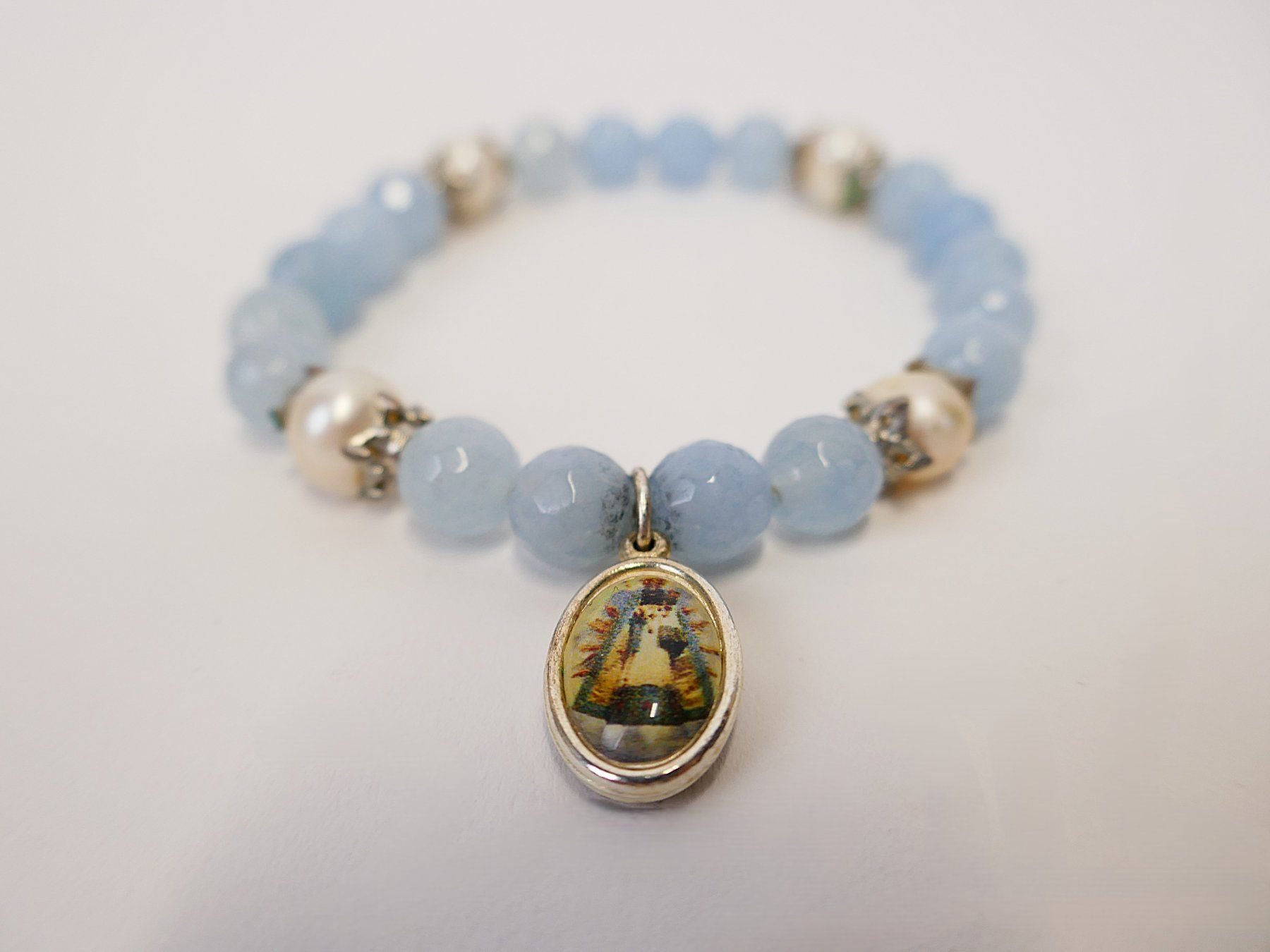 Bracelets: Elastisches Armband mit Anhänger – D'occasion à Urtenen-Schönbühl par Restwert_Schoenbuehl 5