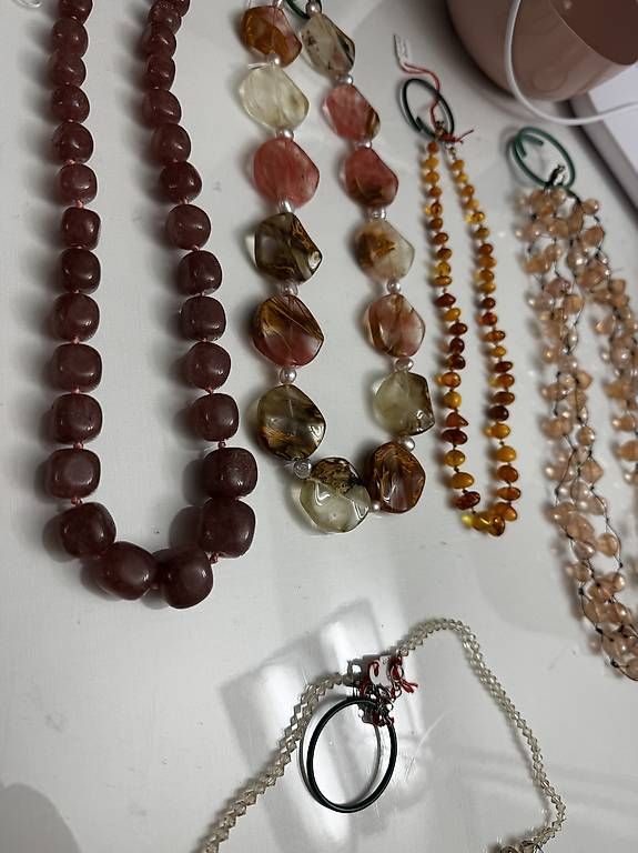 Ketten: 8 Colliers aus Stein oder Glas – Gebraucht aus Muttenz von einfach-schoen 2